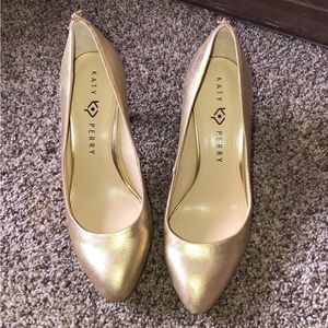 Katy perry the chrissie heel size 9 worn twice very soft and comfy